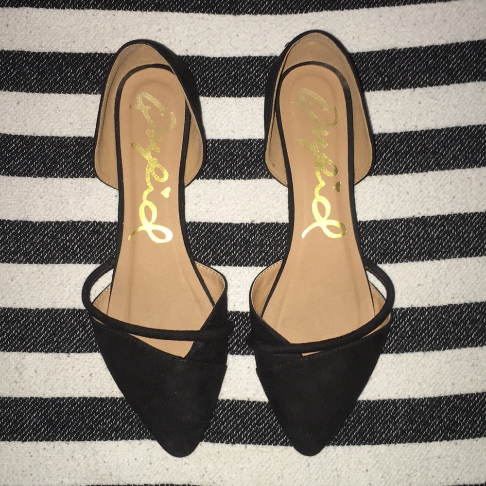 Black Qupid Flats